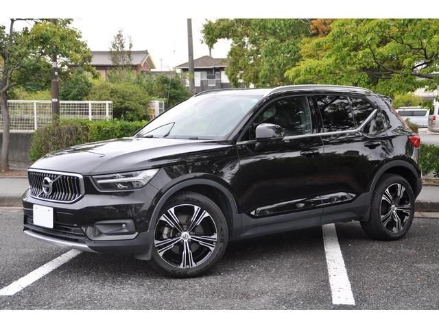 ＸＣ４０ Ｔ４　ＡＷＤ　インスクリプション　ブラックレザーシート／３６０°カメラ／Ｈａｒｍａｎｋａｒｄｏｎ／純正ナビ／フルセグＴＶ／ＡｐｐｌｅＣａｒＰｌａｙ／クルーズコントロール／シートヒーター／ステアリングヒーター／パワーバックドア／（14枚目）