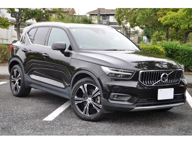 ＸＣ４０ Ｔ４　ＡＷＤ　インスクリプション　ブラックレザーシート／３６０°カメラ／Ｈａｒｍａｎｋａｒｄｏｎ／純正ナビ／フルセグＴＶ／ＡｐｐｌｅＣａｒＰｌａｙ／クルーズコントロール／シートヒーター／ステアリングヒーター／パワーバックドア／（32枚目）