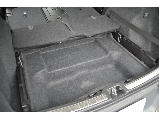 ＸＣ４０ Ｔ４　ＡＷＤ　インスクリプション　ブラックレザーシート／３６０°カメラ／Ｈａｒｍａｎｋａｒｄｏｎ／純正ナビ／フルセグＴＶ／ＡｐｐｌｅＣａｒＰｌａｙ／クルーズコントロール／シートヒーター／ステアリングヒーター／パワーバックドア／（62枚目）