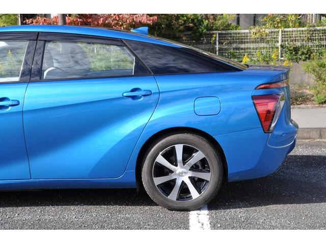 ＭＩＲＡＩ ベースグレード　ホワイトレザーシート／プリクラッシュセーフティ／ブラインドスポットモニター／純正９インチナビ／フルセグＴＶ／バックカメラ／全席シートヒーター／パワーシート／Ｂｌｕｅｔｏｏｔｈ／ビルトインＥＴＣ（16枚目）