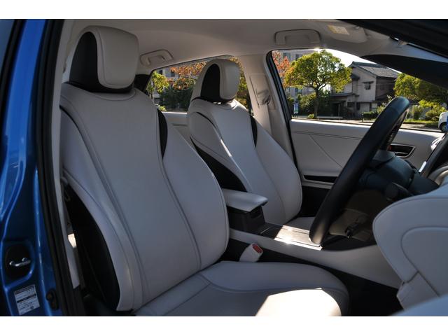 ＭＩＲＡＩ ベースグレード　ホワイトレザーシート／プリクラッシュセーフティ／ブラインドスポットモニター／純正９インチナビ／フルセグＴＶ／バックカメラ／全席シートヒーター／パワーシート／Ｂｌｕｅｔｏｏｔｈ／ビルトインＥＴＣ（53枚目）