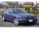 ＸＪ ＸＪ８　４．２　本革シート／全席パワーシート／運転席メモリー付パワーシート／全席シートヒーター／純正ナビ／バックカメラ／ウッドステアリング／ＡＬＰＩＮＥスピーカー／ＥＴＣ／後席モニター／ユーザー買取車（4枚目）