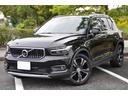 Ｔ４　ＡＷＤ　インスクリプション　ブラックレザーシート／３６０°カメラ／Ｈａｒｍａｎｋａｒｄｏｎ／純正ナビ／フルセグＴＶ／ＡｐｐｌｅＣａｒＰｌａｙ／クルーズコントロール／シートヒーター／ステアリングヒーター／パワーバックドア／（13枚目）
