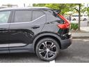 Ｔ４　ＡＷＤ　インスクリプション　ブラックレザーシート／３６０°カメラ／Ｈａｒｍａｎｋａｒｄｏｎ／純正ナビ／フルセグＴＶ／ＡｐｐｌｅＣａｒＰｌａｙ／クルーズコントロール／シートヒーター／ステアリングヒーター／パワーバックドア／（17枚目）