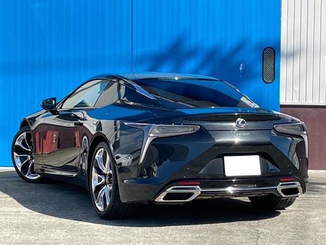 ＬＣ５００　Ｓパッケージ　２１インチＡＷ　格納式アクティブリアスポイラー　カーボンルーフ　ＢＳＭ　純正ナビ・ＴＶ　バックカメラ　ＥＴＣ　ＬＥＤヘッドライト　ＴＶキャンセラー(2枚目)