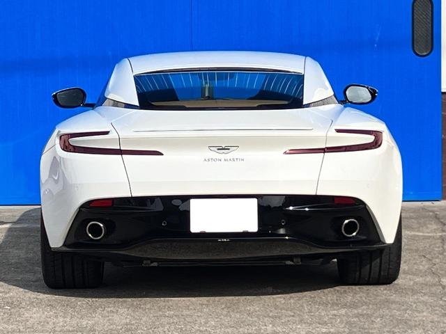 アストンマーティン ＤＢ１１