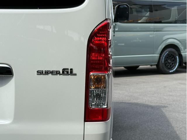 ハイエースバン スーパーＧＬ　ダークプライムＩＩ　床張りキット／　Ｋｅｎｗｏｏｄフローティングナビ　／フルセグＴＶ／ＤＶＤ視聴可／両側電動スライドドア／ＥＴＣ／（26枚目）