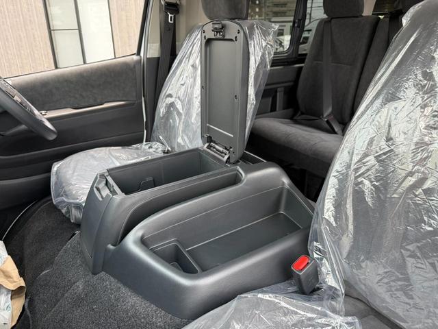 ハイエースワゴン グランドキャビン　登録済未使用車／４列１０人乗／アルパインＢＩＧ－Ｘ／アルパイン後席モニター／衝突軽減ブレーキ／電動スライドドア（41枚目）