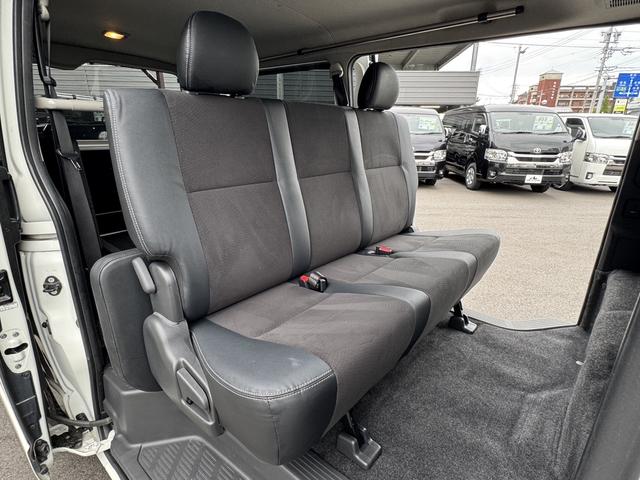 ハイエースバン スーパーＧＬ　ダークプライム　４ＷＤ／１６インチアルミホイール／ベットキット／フロントエアロ／アルパインビックＤＡ／ＨＤＭＩ／両側電動スライドドア／ＥＴＣ／バックカメラ／衝突軽減ブレーキ／ＬＥＤヘッドライト／キャンピングカー（30枚目）