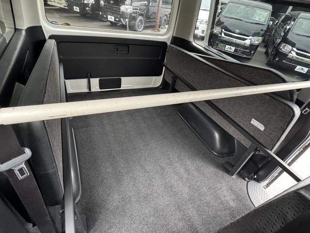 ハイエースバン スーパーＧＬ　ダークプライム　４ＷＤ／１６インチアルミホイール／ベットキット／フロントエアロ／アルパインビックＤＡ／ＨＤＭＩ／両側電動スライドドア／ＥＴＣ／バックカメラ／衝突軽減ブレーキ／ＬＥＤヘッドライト／キャンピングカー（45枚目）