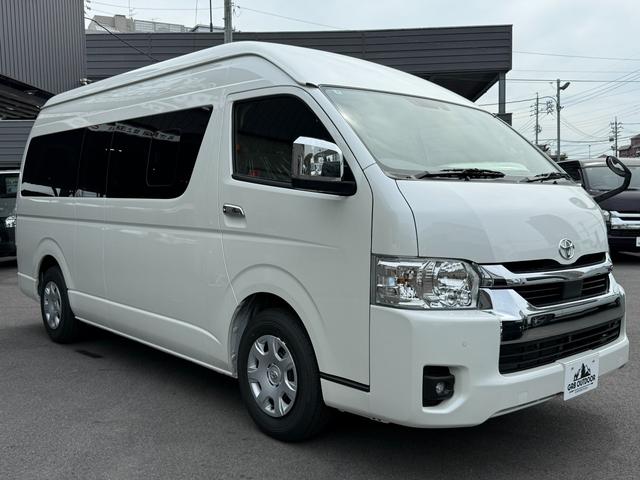 ハイエースワゴン グランドキャビン　登録済み未使用車／キャプテンシート／ファインテックツアラー／４列１０人乗り／　パノラミックビューモニター／（12枚目）