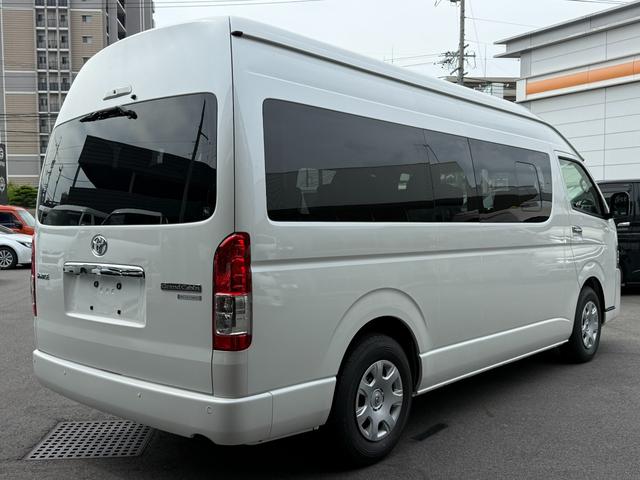 ハイエースワゴン グランドキャビン　登録済み未使用車／キャプテンシート／ファインテックツアラー／４列１０人乗り／　パノラミックビューモニター／（14枚目）