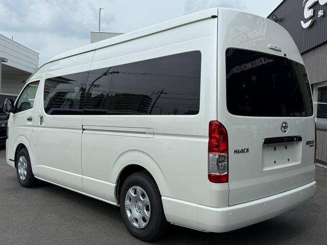 ハイエースワゴン グランドキャビン　登録済み未使用車／キャプテンシート／ファインテックツアラー／４列１０人乗り／　パノラミックビューモニター／（15枚目）