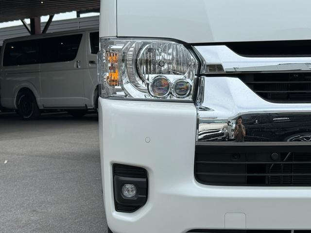 ハイエースワゴン グランドキャビン　登録済み未使用車／キャプテンシート／ファインテックツアラー／４列１０人乗り／　パノラミックビューモニター／（16枚目）