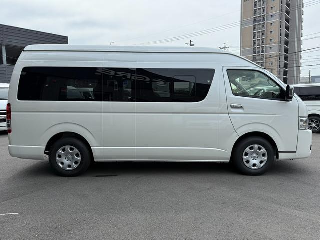 ハイエースワゴン グランドキャビン　登録済み未使用車／キャプテンシート／ファインテックツアラー／４列１０人乗り／　パノラミックビューモニター／（20枚目）