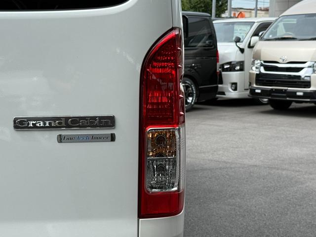 ハイエースワゴン グランドキャビン　登録済み未使用車／キャプテンシート／ファインテックツアラー／４列１０人乗り／　パノラミックビューモニター／（27枚目）