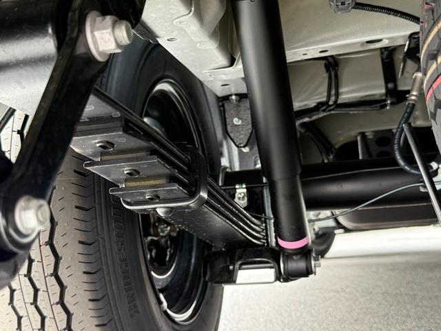 ハイエースワゴン グランドキャビン　登録済み未使用車／キャプテンシート／ファインテックツアラー／４列１０人乗り／　パノラミックビューモニター／（30枚目）