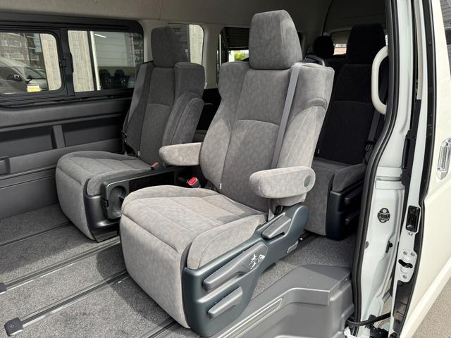 ハイエースワゴン グランドキャビン　登録済み未使用車／キャプテンシート／ファインテックツアラー／４列１０人乗り／　パノラミックビューモニター／（48枚目）