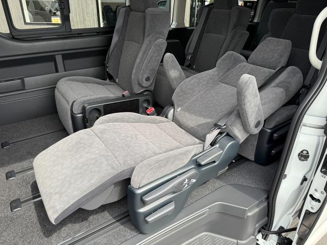 ハイエースワゴン グランドキャビン　登録済み未使用車／キャプテンシート／ファインテックツアラー／４列１０人乗り／　パノラミックビューモニター／（50枚目）