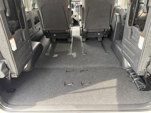 ハイエースワゴン グランドキャビン　登録済み未使用車／キャプテンシート／ファインテックツアラー／４列１０人乗り／　パノラミックビューモニター／（55枚目）