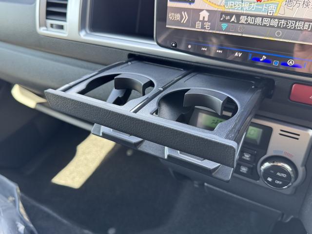 ハイエースワゴン ＧＬ　４ＷＤ／寒冷地仕様／純正１５インチアルミ／衝突軽減ブレーキ／片側電動スライドドア／デジタルインナーミラー　／（47枚目）