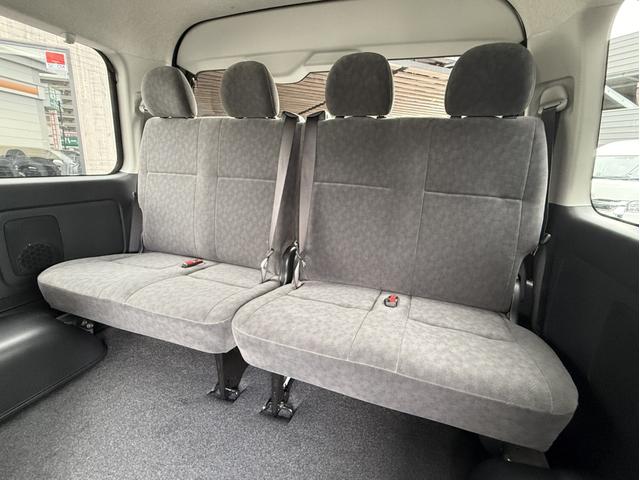 ハイエースワゴン ＧＬ　４ＷＤ／寒冷地仕様／純正１５インチアルミ／衝突軽減ブレーキ／片側電動スライドドア／デジタルインナーミラー　／（52枚目）