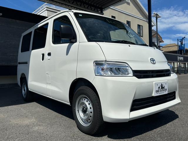 タウンエースバン GL 登録済未使用車/4WD/衝突軽減ブレーキ/純正ホイール/コーナーセンサー/アイドリングストップ/キーレスエントリー/助手席エアバッグ/パワーウインドウ/横滑り防止装置/ヘッドライトレベライザー(11枚目)