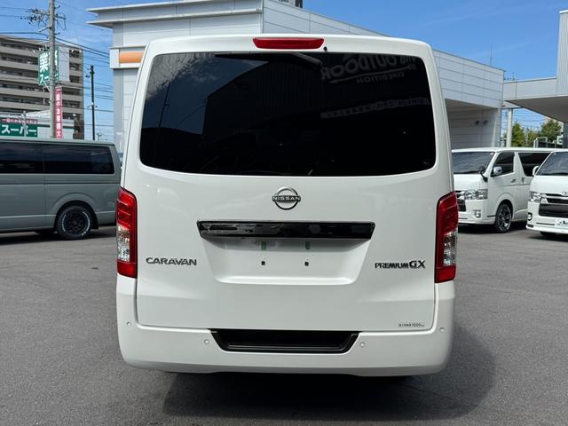 キャラバン ロンググランドプレミアムGX 4WD/アラウンドビューモニター/荷室スライドフロア/ベットキット/17inアルミ/ETC/フローティングナビ(18枚目)