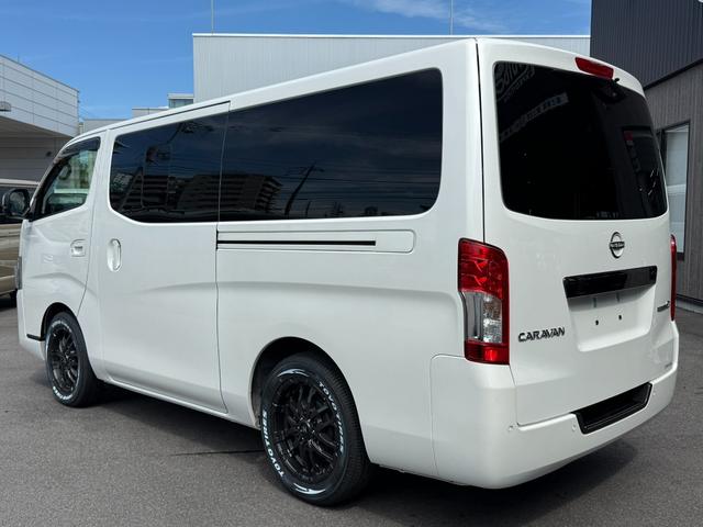 キャラバン ロンググランドプレミアムGX 4WD/アラウンドビューモニター/荷室スライドフロア/ベットキット/17inアルミ/ETC/フローティングナビ(19枚目)