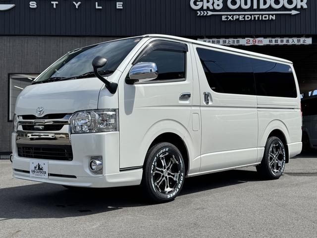 ハイエースバン スーパーＧＬ　ダークプライム　４ＷＤ／１６インチアルミホイール／ベッドキット／社外足廻り／ＧＲ８センターコンソール／フロントエアロ／純正ナビ（13枚目）