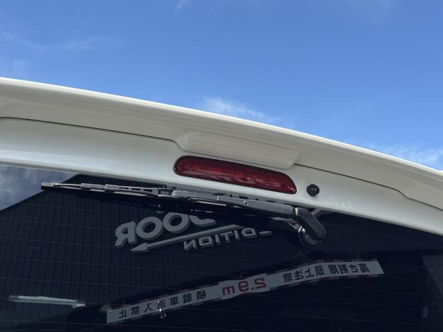 ハイエースバン スーパーＧＬ　ダークプライム　４ＷＤ／１６インチアルミホイール／ベッドキット／社外足廻り／ＧＲ８センターコンソール／フロントエアロ／純正ナビ（31枚目）
