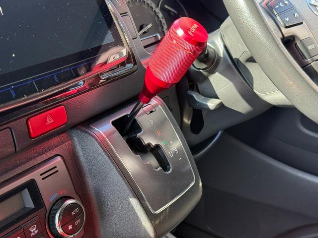 ハイエースバン ロングワイドスーパーＧＬ　寒冷地仕様／アルパインＢＩＧ－Ｘ／１７インチアルミホイール／ベッドキット／カーゴマット／フロントエアロ／（40枚目）