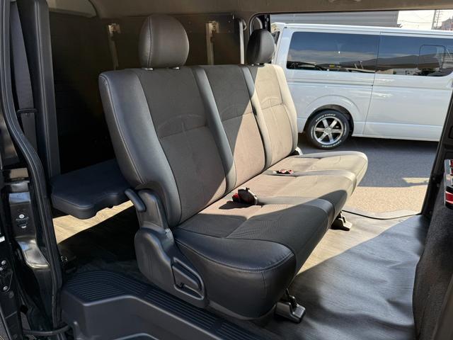 ハイエースバン ロングワイドスーパーＧＬ　寒冷地仕様／アルパインＢＩＧ－Ｘ／１７インチアルミホイール／ベッドキット／カーゴマット／フロントエアロ／（45枚目）