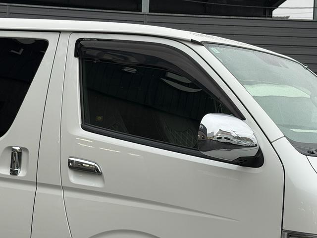 ハイエースバン スーパーGL ダークプライムII 17インチアルミ/ベッドキット/フロントエアロ/カロッツェリア後席モニター/カロッツェリア7インチナビ/シートカバー/衝突軽減ブレーキ/バックカメラ/両側小窓付きスライドドア/キャンピングカー(24枚目)