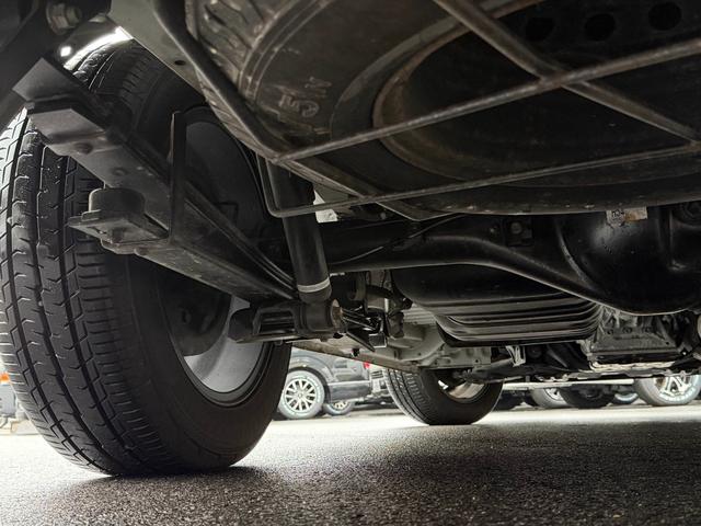 ハイエースバン スーパーGL ダークプライムII 17インチアルミ/ベッドキット/フロントエアロ/カロッツェリア後席モニター/カロッツェリア7インチナビ/シートカバー/衝突軽減ブレーキ/バックカメラ/両側小窓付きスライドドア/キャンピングカー(30枚目)