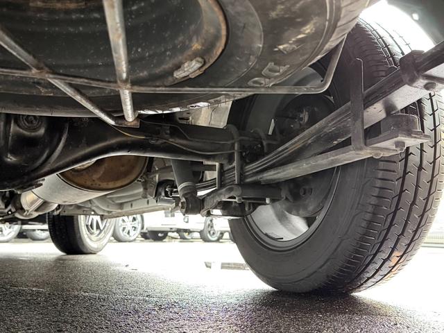 ハイエースバン スーパーGL ダークプライムII 17インチアルミ/ベッドキット/フロントエアロ/カロッツェリア後席モニター/カロッツェリア7インチナビ/シートカバー/衝突軽減ブレーキ/バックカメラ/両側小窓付きスライドドア/キャンピングカー(31枚目)