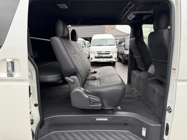 ハイエースバン スーパーGL ダークプライムII 17インチアルミ/ベッドキット/フロントエアロ/カロッツェリア後席モニター/カロッツェリア7インチナビ/シートカバー/衝突軽減ブレーキ/バックカメラ/両側小窓付きスライドドア/キャンピングカー(50枚目)