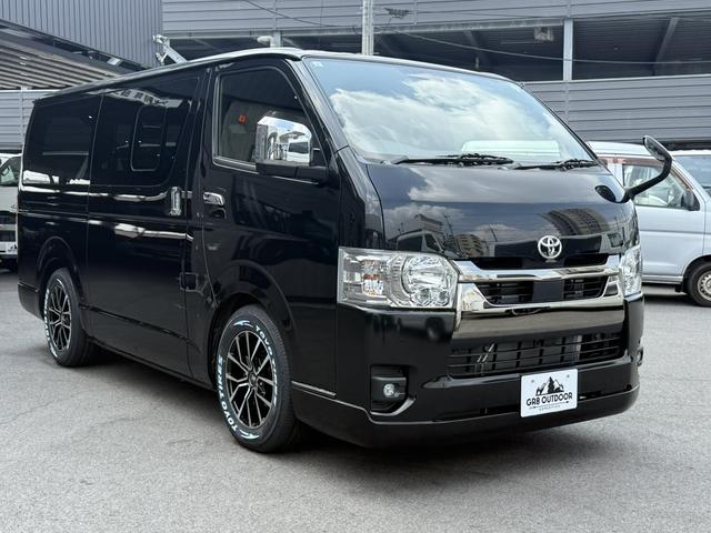 ハイエースバン スーパーGL ダークプライムII ローダウン/16インチアルミ/フロントエアロ/ベッドキット/衝突軽減ブレーキ/純正ナビ/小窓付きスライドドア(8枚目)