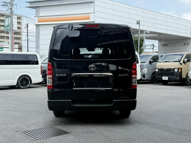 ハイエースバン スーパーGL ダークプライムII ローダウン/16インチアルミ/フロントエアロ/ベッドキット/衝突軽減ブレーキ/純正ナビ/小窓付きスライドドア(14枚目)