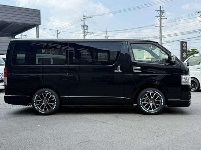 ハイエースバン スーパーGL ダークプライムII ローダウン/16インチアルミ/フロントエアロ/ベッドキット/衝突軽減ブレーキ/純正ナビ/小窓付きスライドドア(15枚目)