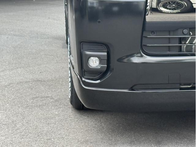 ハイエースバン スーパーGL ダークプライムII ローダウン/16インチアルミ/フロントエアロ/ベッドキット/衝突軽減ブレーキ/純正ナビ/小窓付きスライドドア(20枚目)