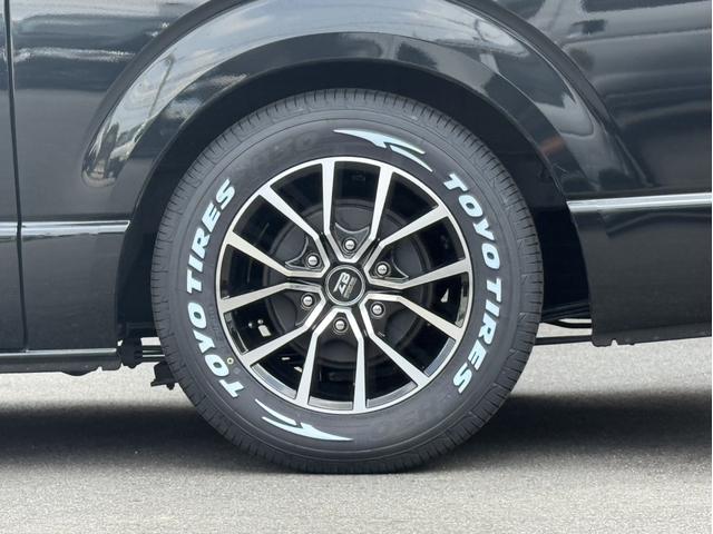 ハイエースバン スーパーGL ダークプライムII ローダウン/16インチアルミ/フロントエアロ/ベッドキット/衝突軽減ブレーキ/純正ナビ/小窓付きスライドドア(26枚目)