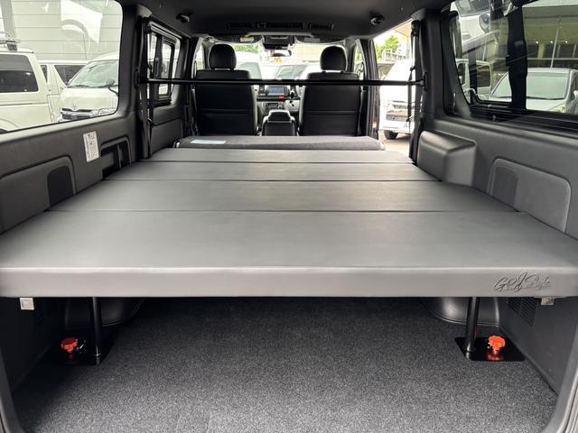 ハイエースバン スーパーGL ダークプライムII ローダウン/16インチアルミ/フロントエアロ/ベッドキット/衝突軽減ブレーキ/純正ナビ/小窓付きスライドドア(36枚目)
