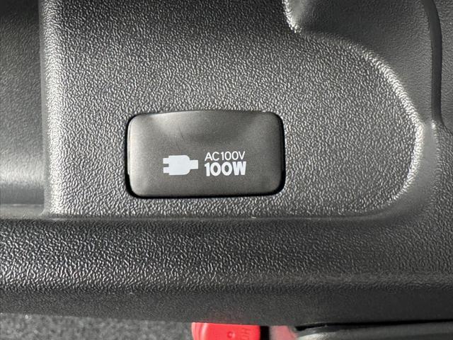 ハイエースバン スーパーGL ダークプライムII ローダウン/16インチアルミ/フロントエアロ/ベッドキット/衝突軽減ブレーキ/純正ナビ/小窓付きスライドドア(46枚目)