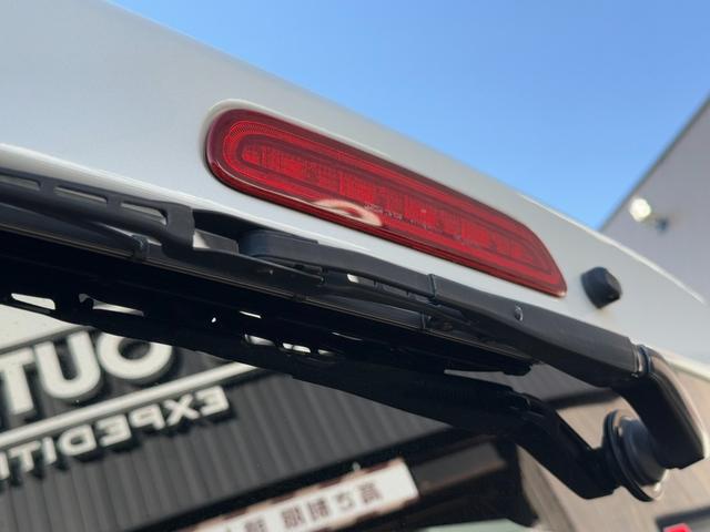 ハイエースバン スーパーGL 50TH アニバーサリーリミテッド 17インチアルミ/純正7インチナビ/DVD視聴可/衝突軽減ブレーキ/バックカメラ/両側電動スライドドア/(26枚目)