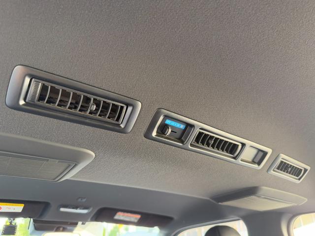 ハイエースバン スーパーGL 50TH アニバーサリーリミテッド 17インチアルミ/純正7インチナビ/DVD視聴可/衝突軽減ブレーキ/バックカメラ/両側電動スライドドア/(55枚目)