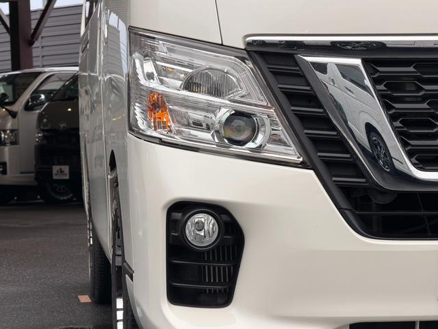 NV350キャラバンバン ロングプレミアムGX 16インチアルミホイール/BOXベッドキット/床張りキット/純正7インチナビ/アラウンドビューモニター(20枚目)