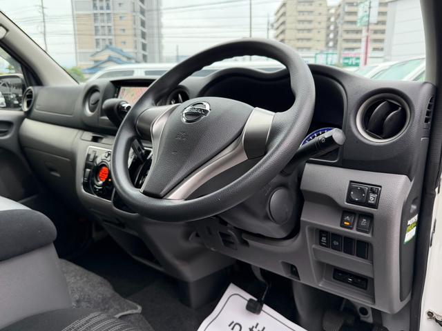 NV350キャラバンバン ロングプレミアムGX 16インチアルミホイール/BOXベッドキット/床張りキット/純正7インチナビ/アラウンドビューモニター(37枚目)