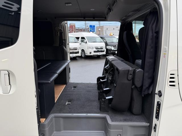 NV350キャラバンバン ロングプレミアムGX 16インチアルミホイール/BOXベッドキット/床張りキット/純正7インチナビ/アラウンドビューモニター(49枚目)