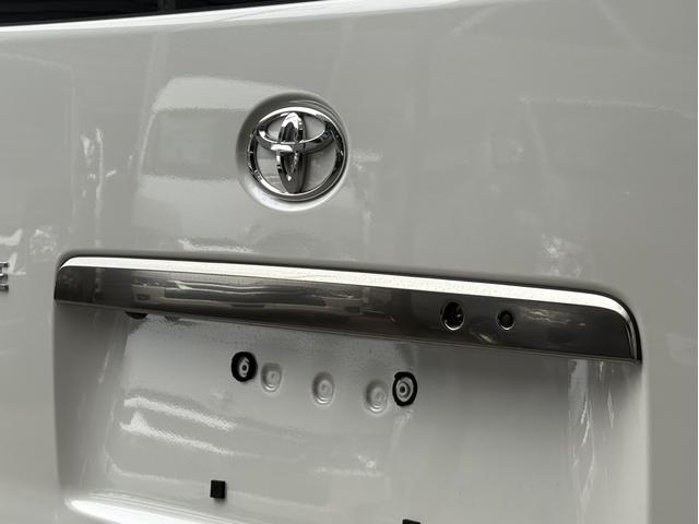 TOYOTA HIACE VAN LONG SUPER GL DARK PRIME S